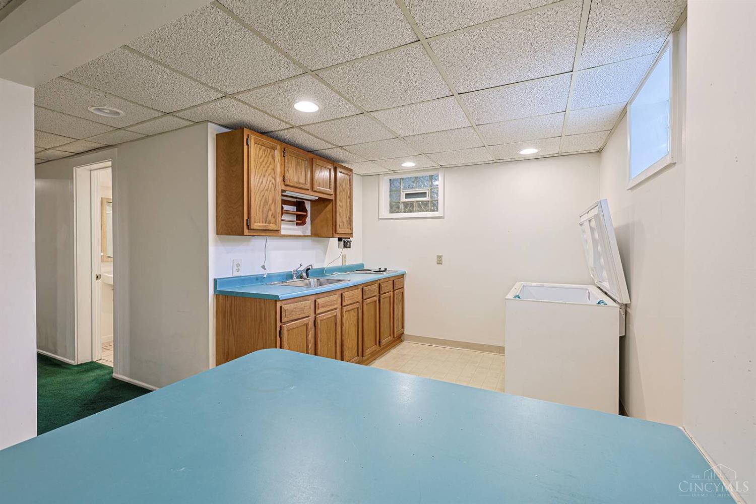2443 Hunt Road Reading, OH 45215 - Photo 23 of 38