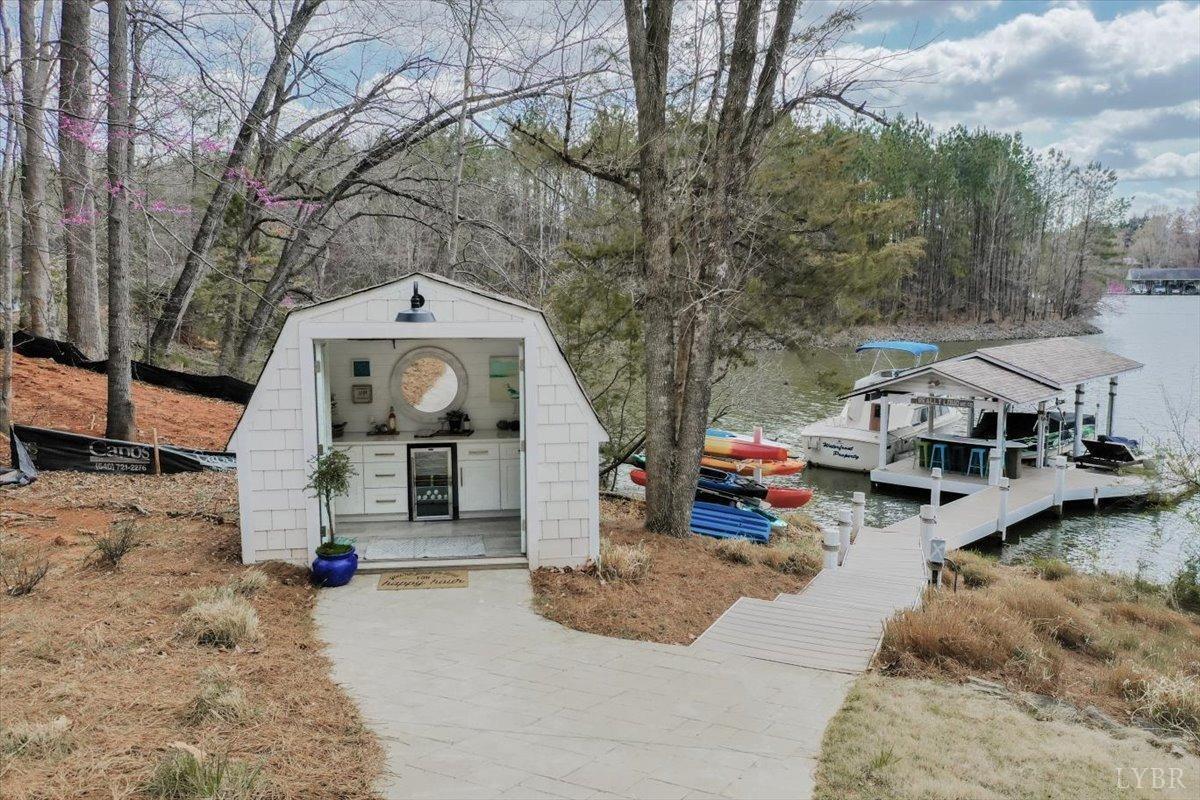 16414 Moneta Road Moneta, VA 24121 - Photo 4 of 96