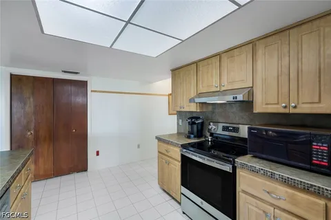 $649,900 | 6711 Cadet Avenue, Fort Myers, FL 33905