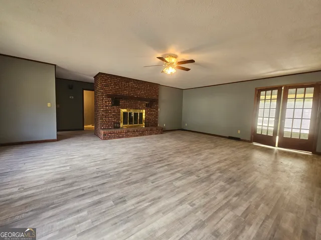 $2,200 | 96 Glencrest Drive, Toccoa, GA 30577