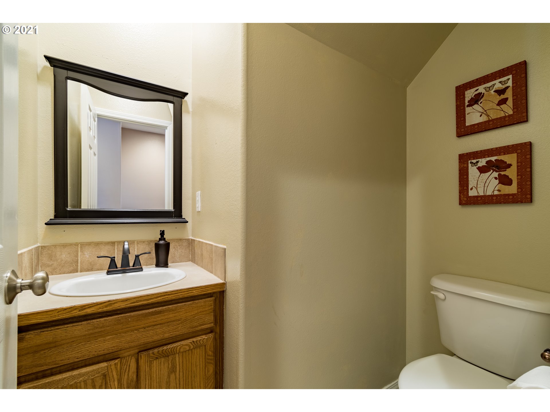 5793 Montclaire Way Springfield, OR 97478 - Photo 17 of 32