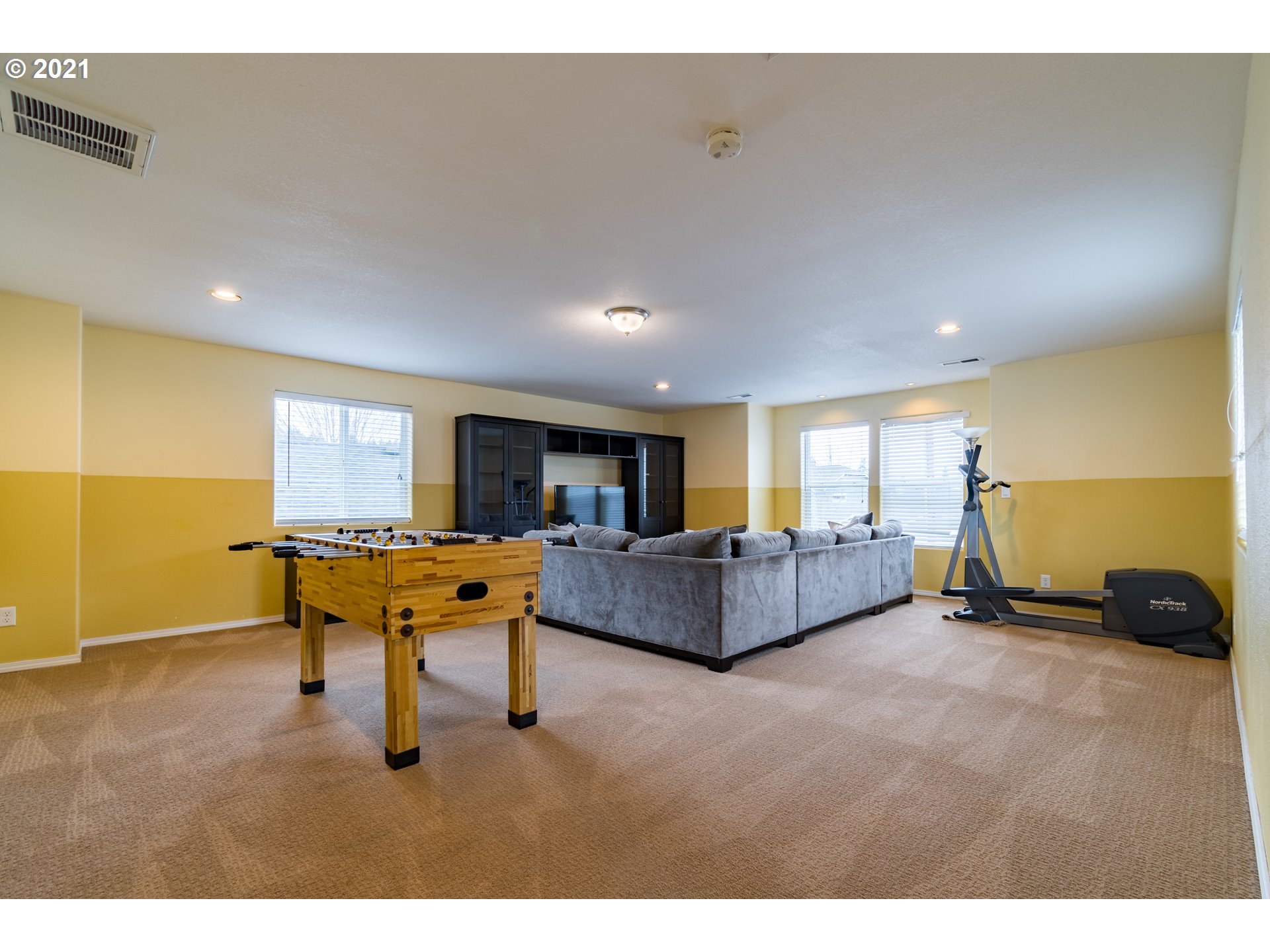 5793 Montclaire Way Springfield, OR 97478 - Photo 18 of 32