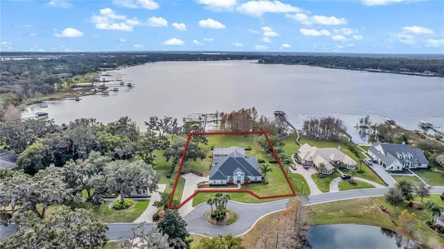 $1,350,000 | 34301 Parkview Avenue, Eustis, FL 32736
