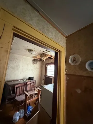 $69,900 | 60 West Walnut Street, Erin, TN 37061