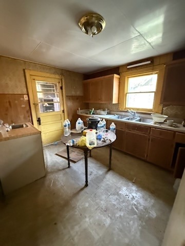 60 West Walnut Street Erin, TN 37061 - Photo 4 of 37