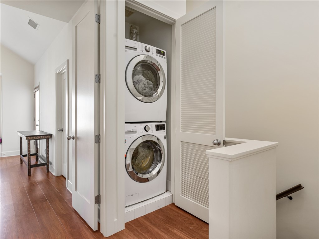 305 Kansas Street, Unit D El Segundo, CA 90245 - Photo 19 of 23