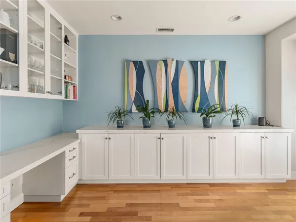 $1,450,000 | 305 Kansas Street, Unit D, El Segundo, CA 90245