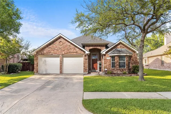 $425,000 | 6725 Woodcrest Lane, Sachse, TX 75048