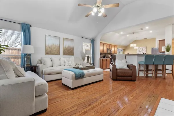 $425,000 | 6725 Woodcrest Lane, Sachse, TX 75048