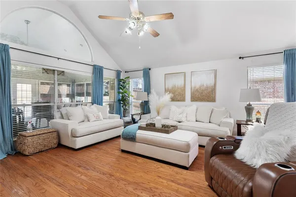 $425,000 | 6725 Woodcrest Lane, Sachse, TX 75048
