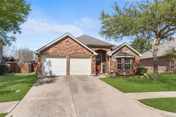 $425,000 | 6725 Woodcrest Lane, Sachse, TX 75048