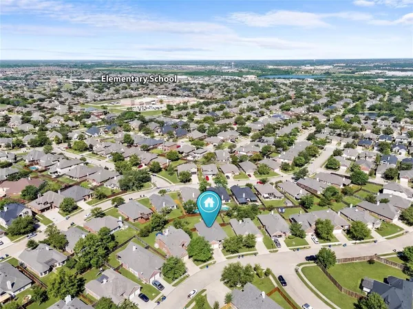 $425,000 | 6725 Woodcrest Lane, Sachse, TX 75048