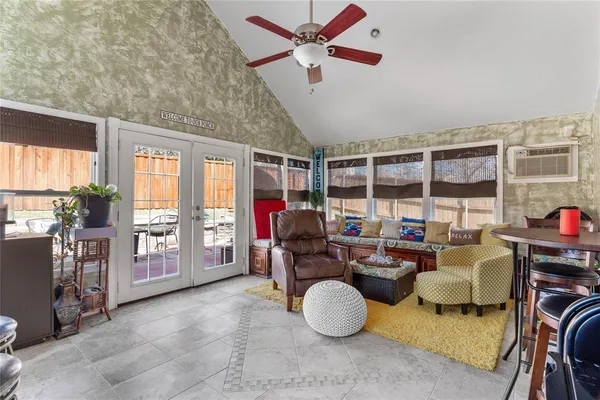 $425,000 | 6725 Woodcrest Lane, Sachse, TX 75048