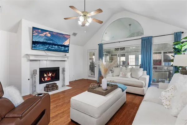 $425,000 | 6725 Woodcrest Lane, Sachse, TX 75048