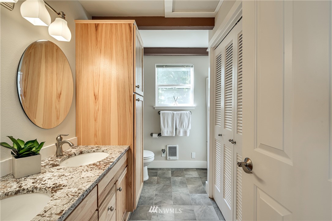 16578 South Lakeshore Road Chelan, WA 98816 - Photo 19 of 40 Gallery Image 19