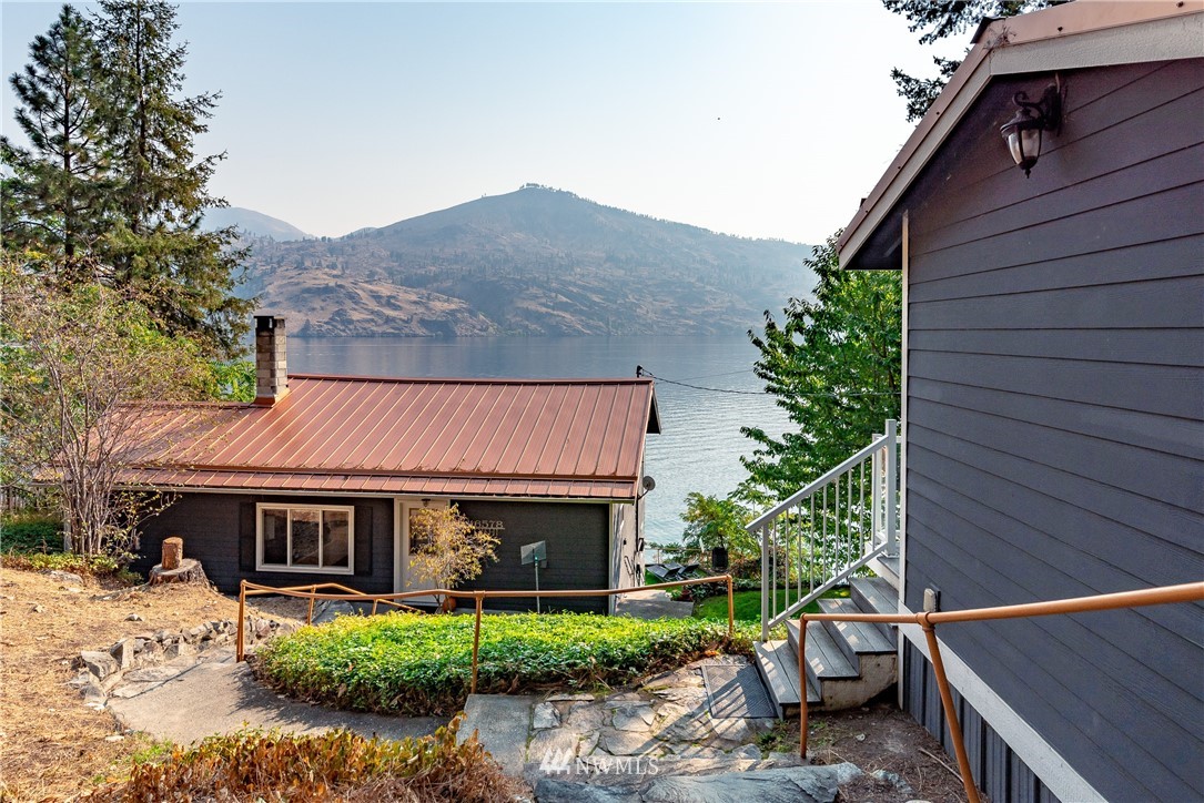 16578 South Lakeshore Road Chelan, WA 98816 - Photo 29 of 40 Gallery Image 29
