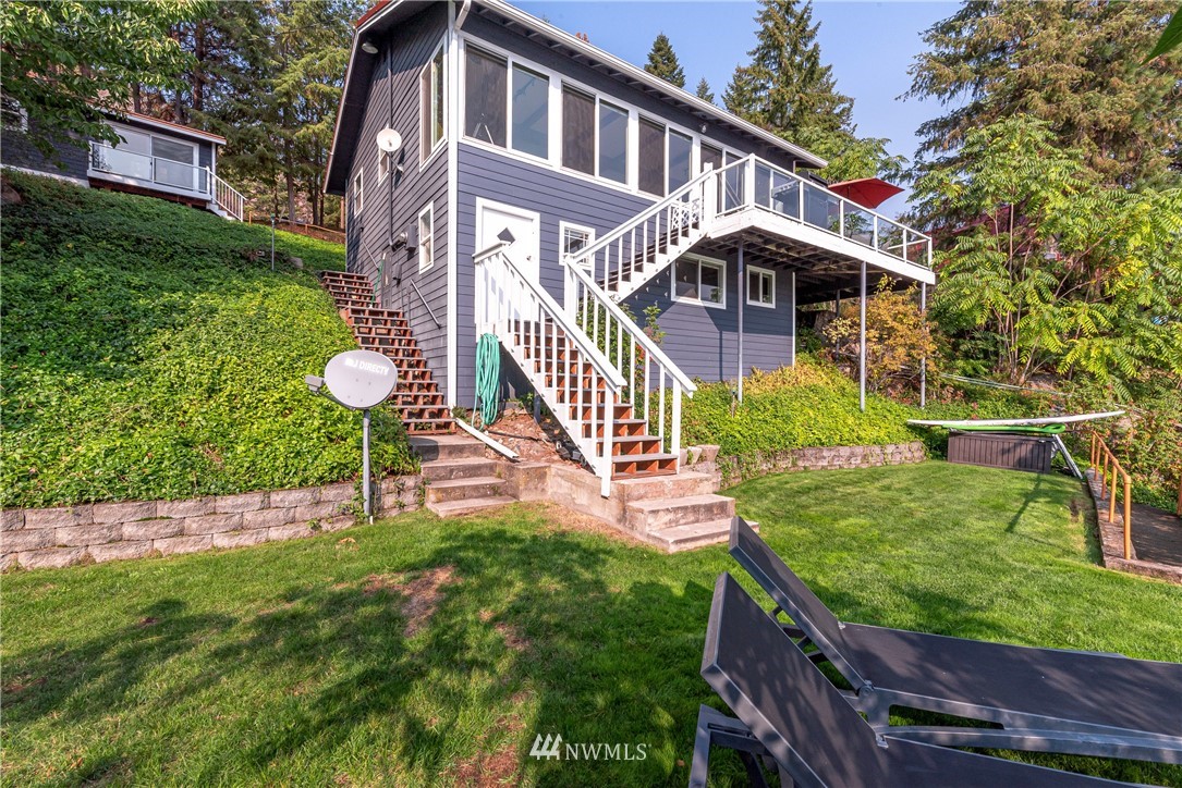 16578 South Lakeshore Road Chelan, WA 98816 - Photo 34 of 40 Gallery Image 34