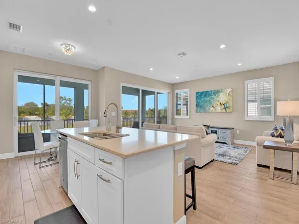 $6,000 | 2561 Seychelles Drive, Unit 308, Naples, FL 34112