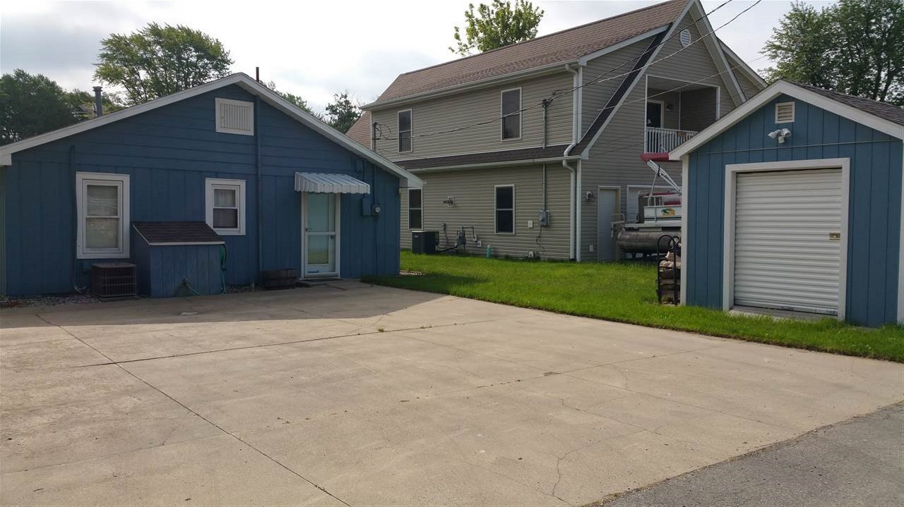 12610 North Rainey Road West Syracuse, IN 46567 - Photo 2 of 12 Gallery Image 2