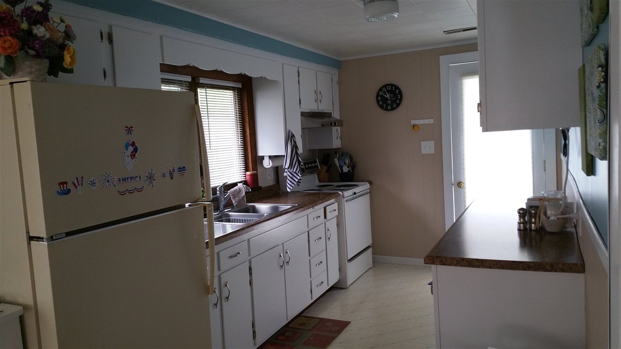 12610 North Rainey Road West Syracuse, IN 46567 - Photo 9 of 12 Gallery Image 9