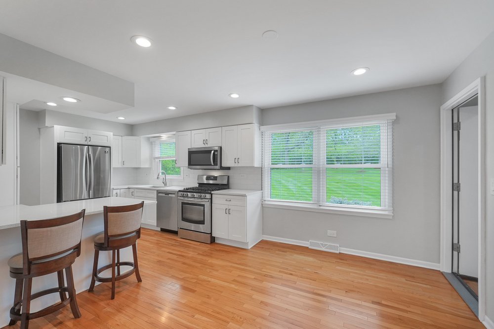 26W421 West Wiesbrook Road Wheaton, IL 60189 - Photo 5 of 40