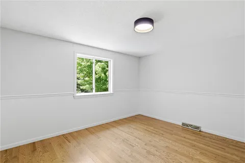 $739,900 | 32 Briarwood Road, Lincoln, RI 02865