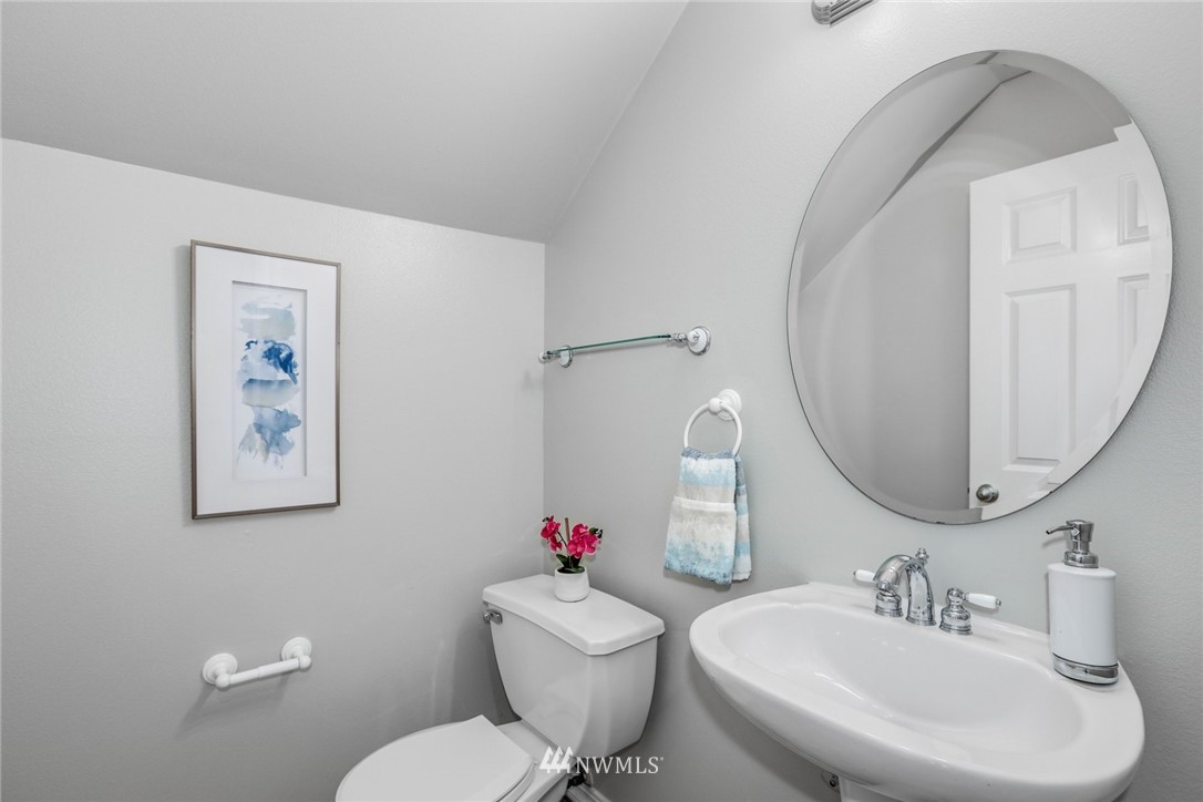 8910 Northeast 178th Street Bothell, WA 98011 - Photo 20 of 25 Gallery Image 20