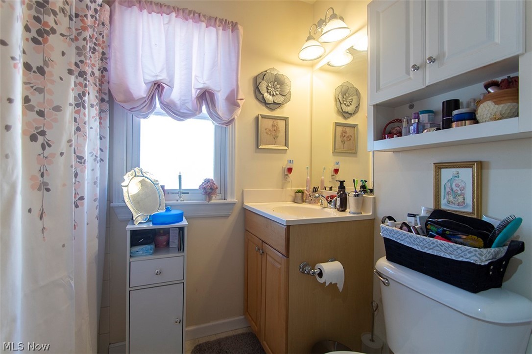 6206 Manchester Road Parma, OH 44129 - Photo 19 of 30