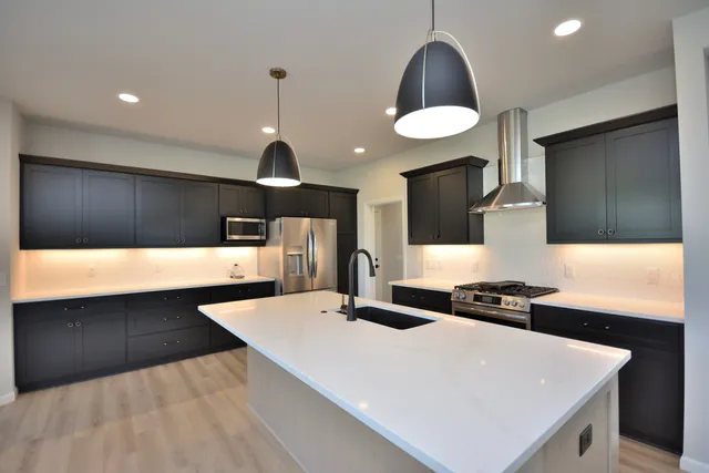 $629,900 | 6034 Sean Court, Caledonia, WI 53402