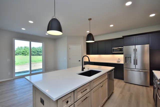 $629,900 | 6034 Sean Court, Caledonia, WI 53402