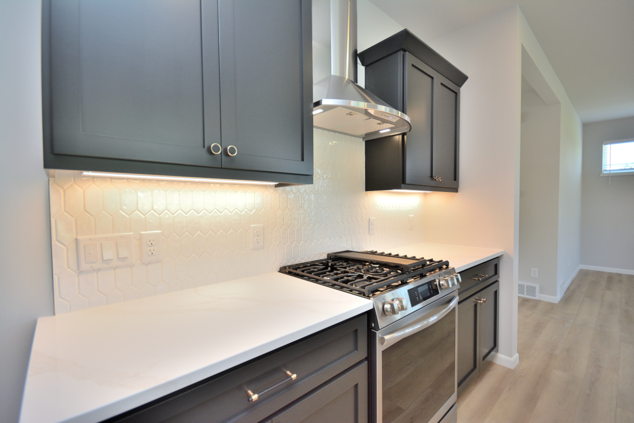 6034 Sean Court Caledonia, WI 53402 - Photo 17 of 37 Photo 16