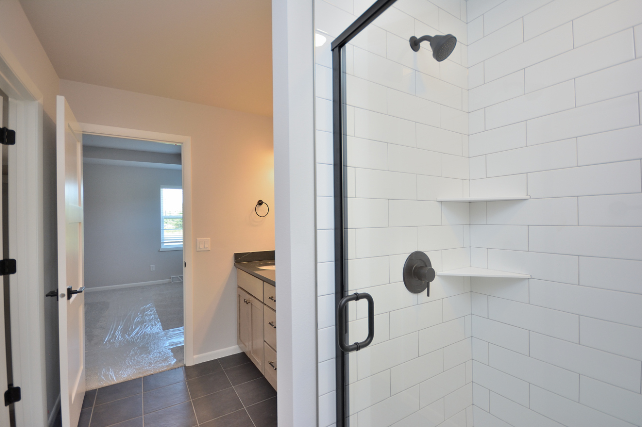 6034 Sean Court Caledonia, WI 53402 - Photo 25 of 37 Photo 24