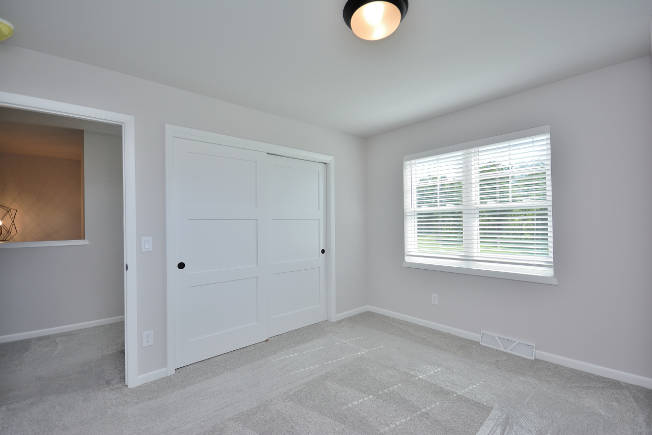 6034 Sean Court Caledonia, WI 53402 - Photo 31 of 37 Photo 30