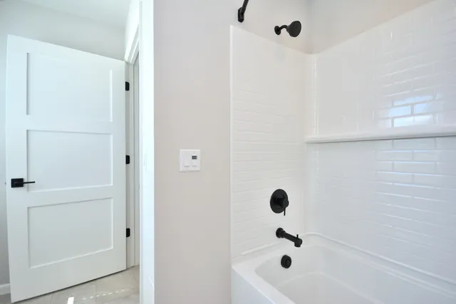 $629,900 | 6034 Sean Court, Caledonia, WI 53402