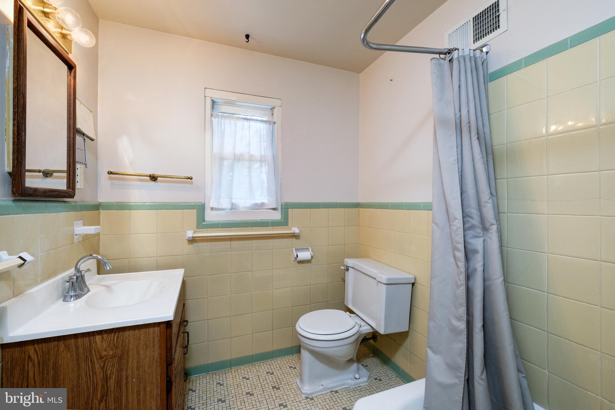 3940 2nd Street Southwest Washington, DC 20032 - Photo 42 of 70 Bathroom II - Upper Level