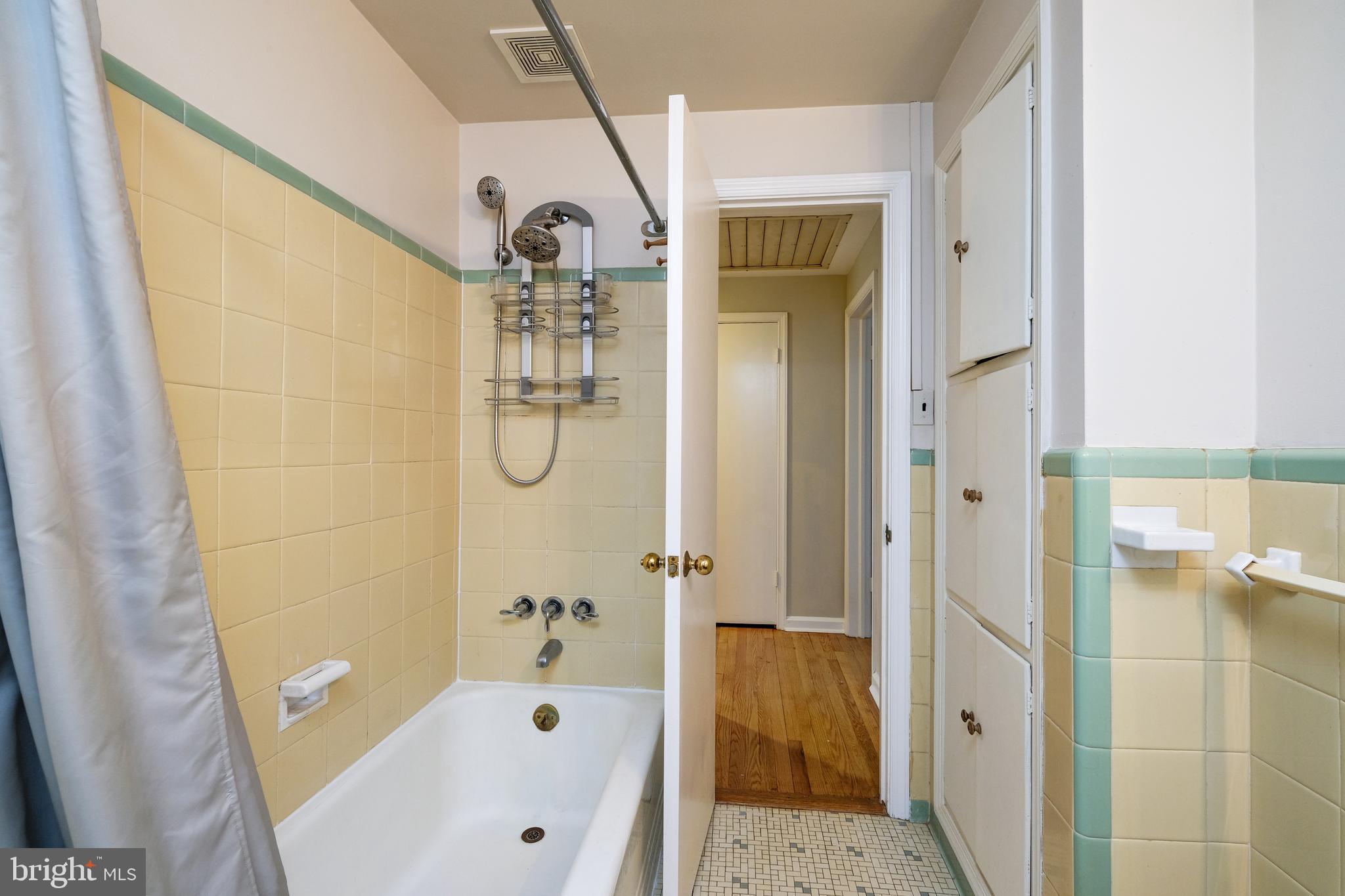 3940 2nd Street Southwest Washington, DC 20032 - Photo 43 of 70 Bathroom II - Upper Level