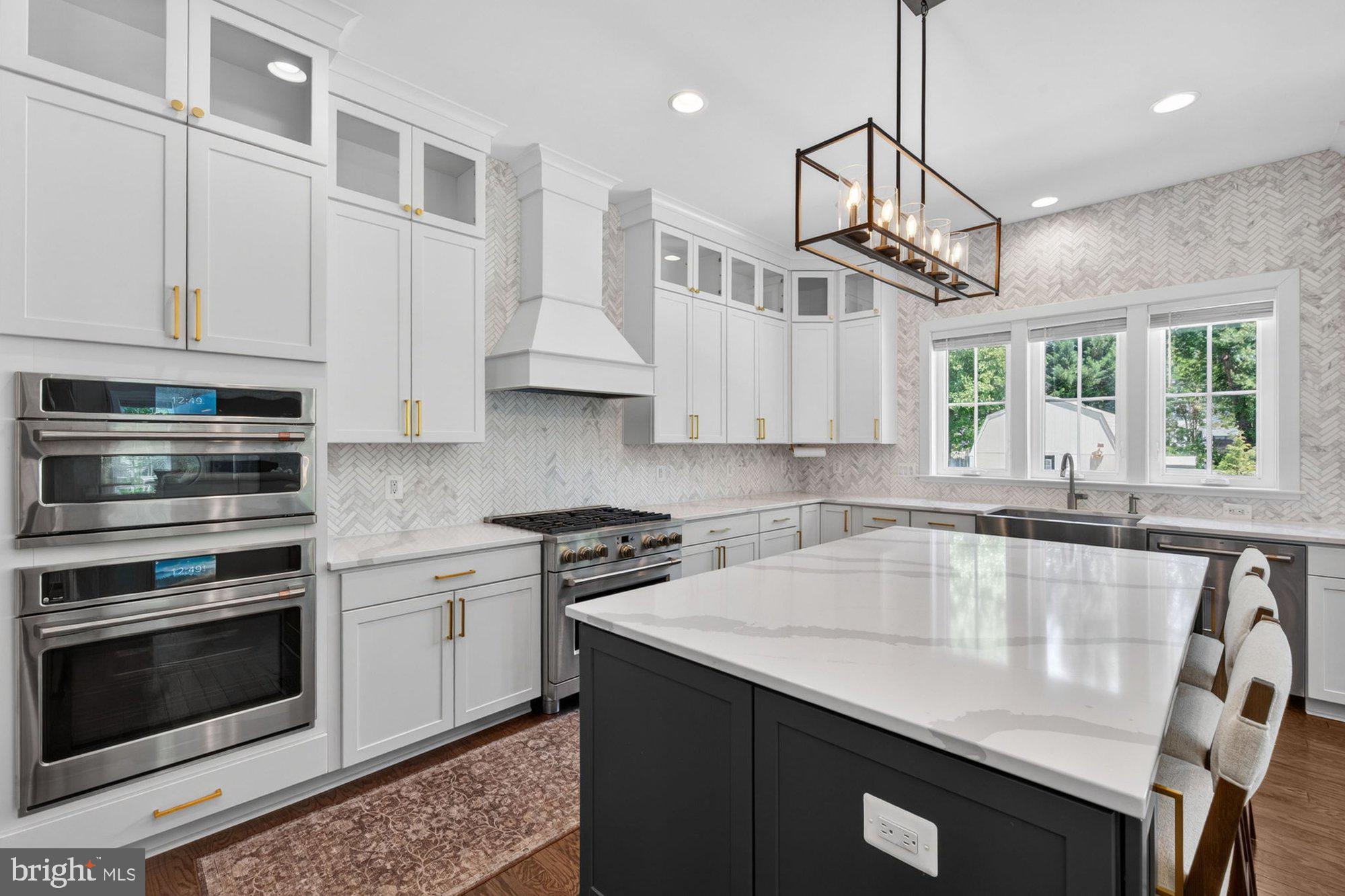 1114 Ware Street Southwest Vienna, VA 22180 - Photo 18 of 117