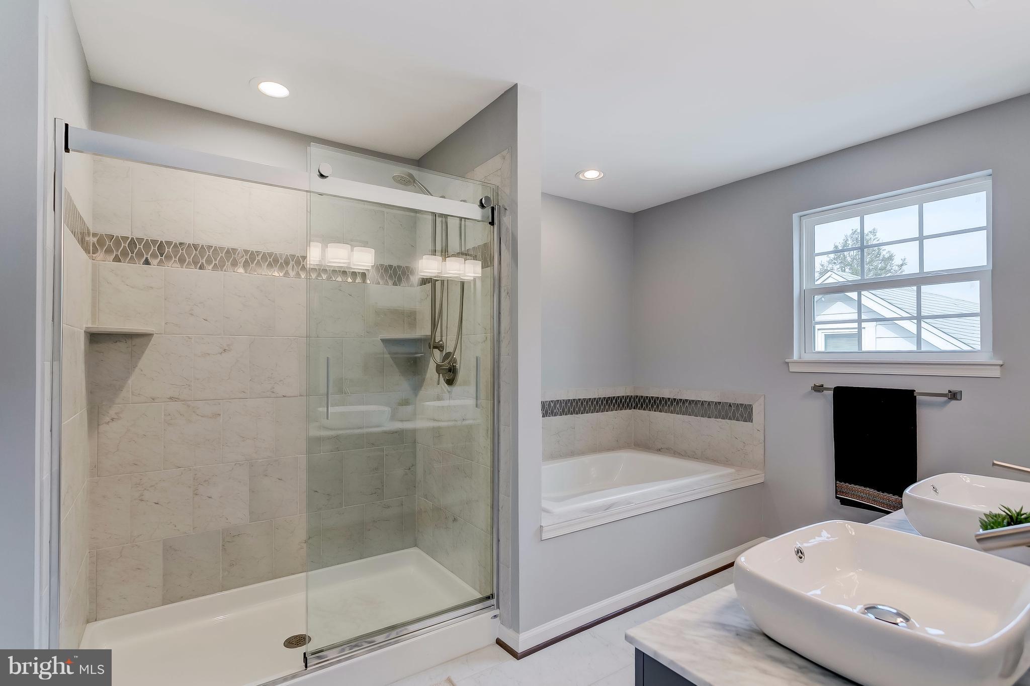 65 Edmondson Ridge Road Baltimore, MD 21228 - Photo 19 of 30 Bath (Master)