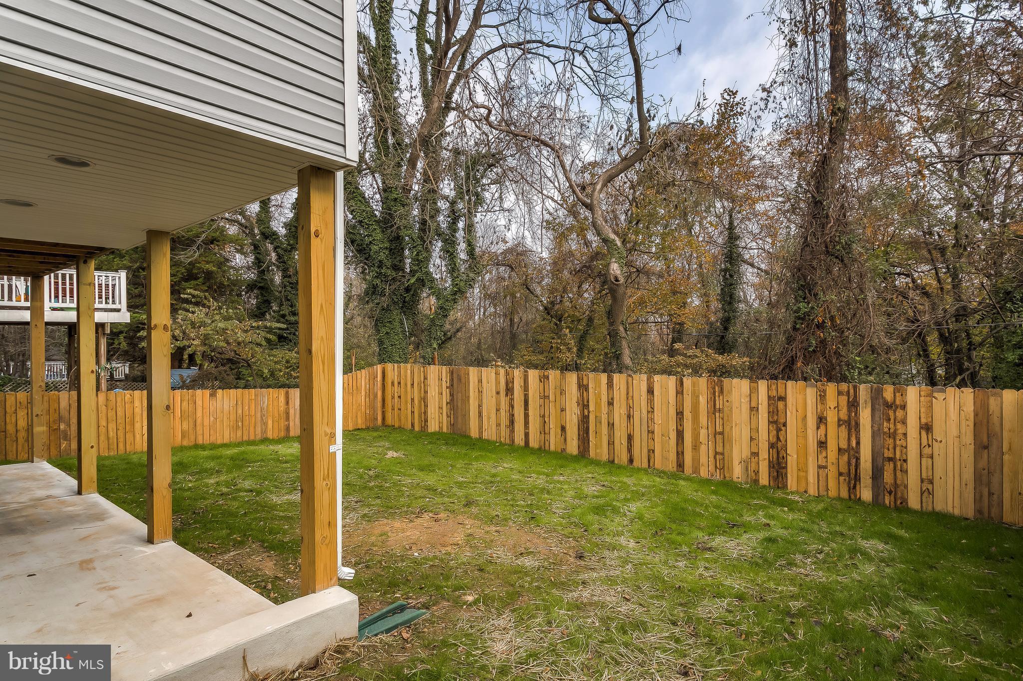 65 Edmondson Ridge Road Baltimore, MD 21228 - Photo 29 of 30 Exterior (Rear)