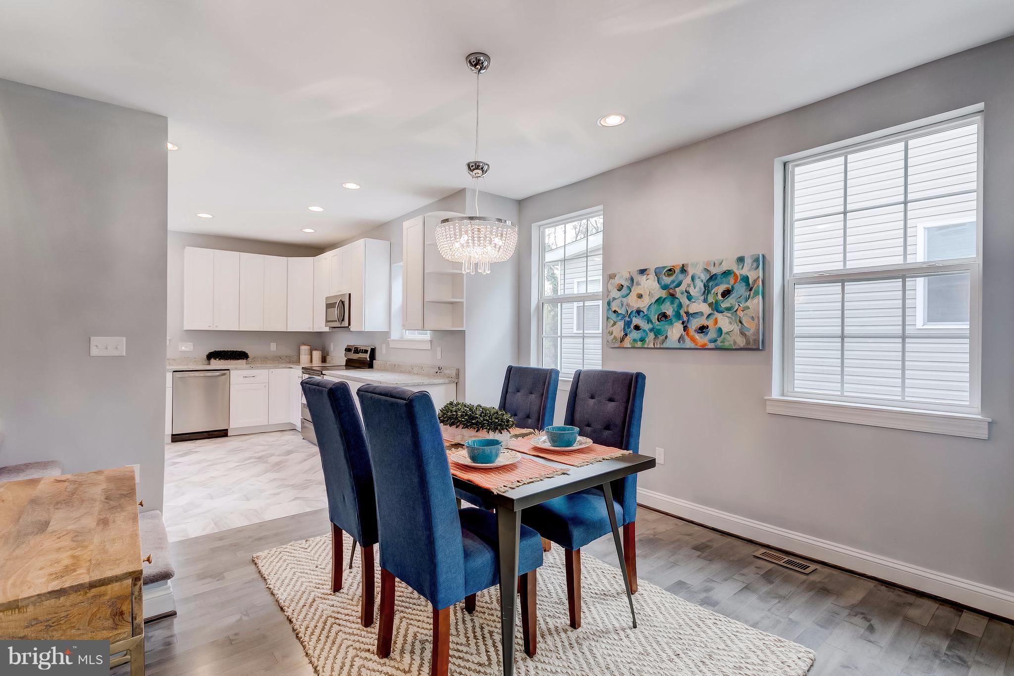 65 Edmondson Ridge Road Baltimore, MD 21228 - Photo 9 of 30 Dining Room