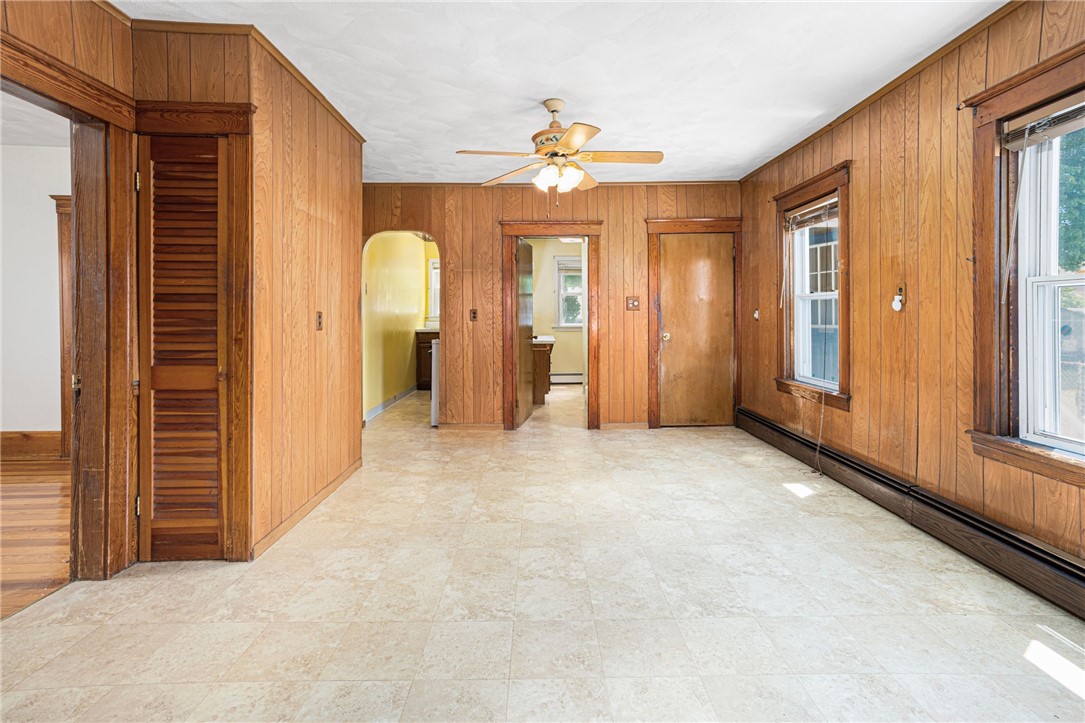 147 Tweed Street Pawtucket, RI 02861 - Photo 4 of 39