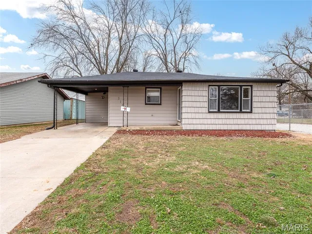 $165,000 | 316 Madison Street, Highland, IL 62249