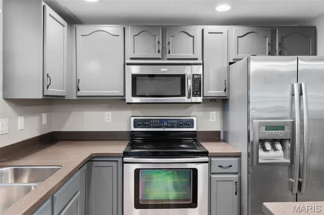 $165,000 | 316 Madison Street, Highland, IL 62249