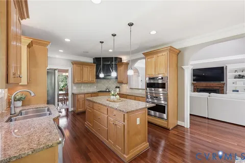 $959,900 | 409 Regina Lane, Richmond, VA 23238