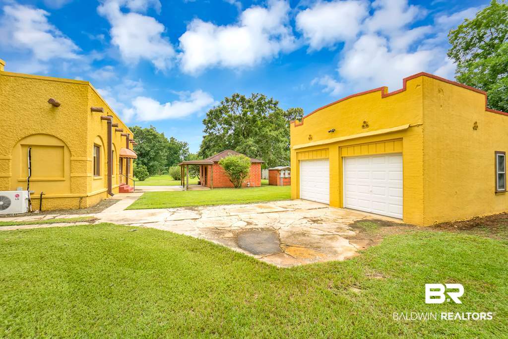 10251 County Road 65 Foley, AL 36535 - Photo 24 of 25 Detached Garage