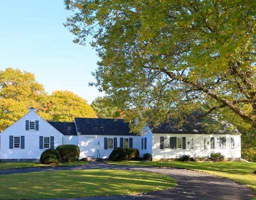 32 Dover Road Boothbay, ME 04537 - Photo 4 of 10 Exterior Front.