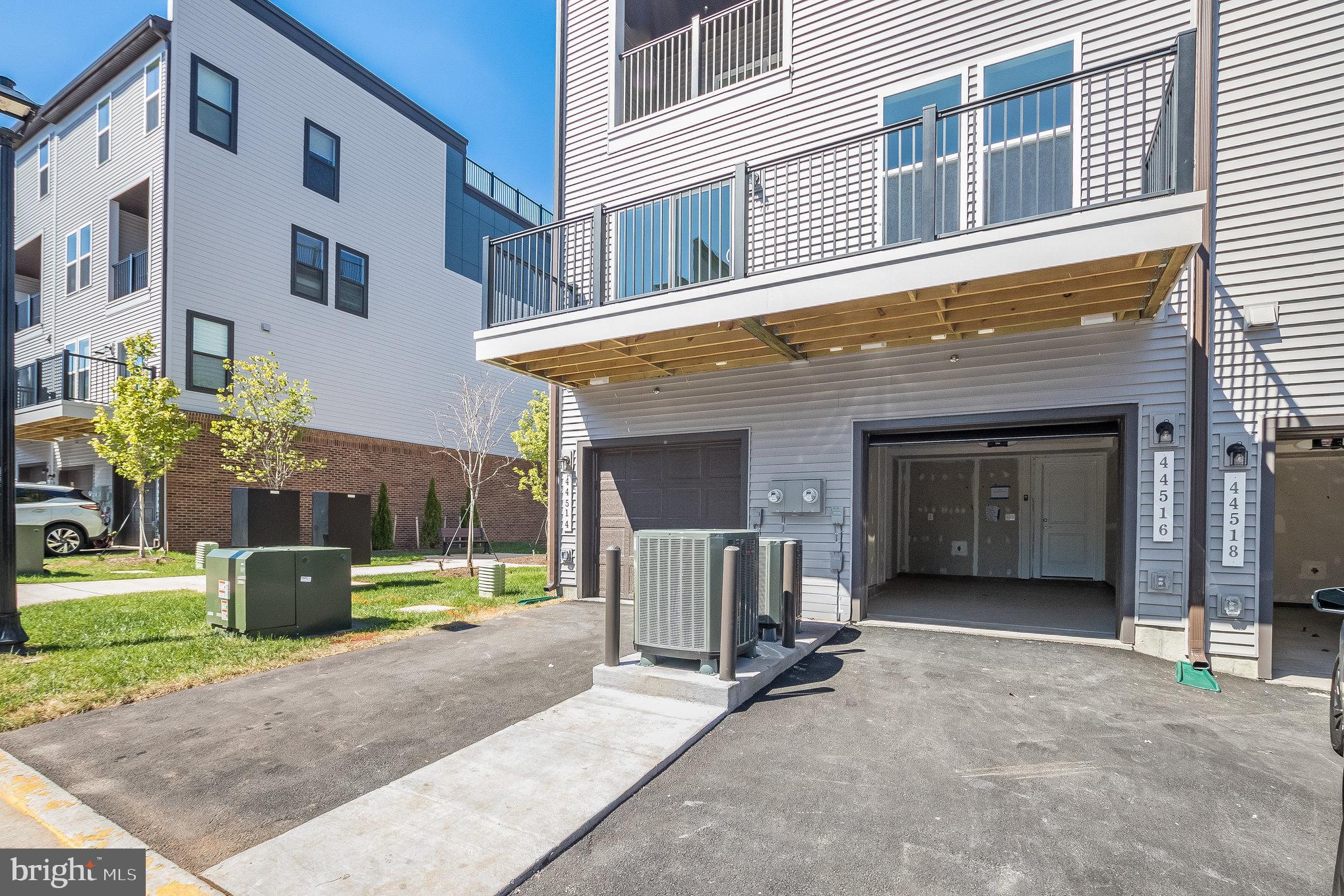 44514 Wolfhound Square Ashburn, VA 20147 - Photo 25 of 29