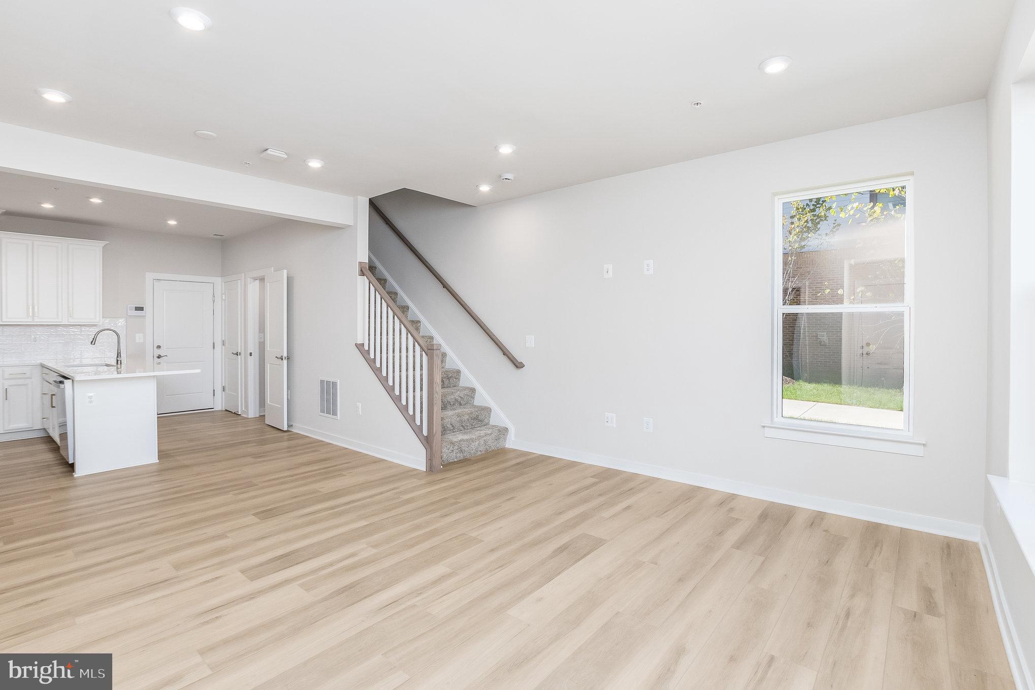 44514 Wolfhound Square Ashburn, VA 20147 - Photo 6 of 29