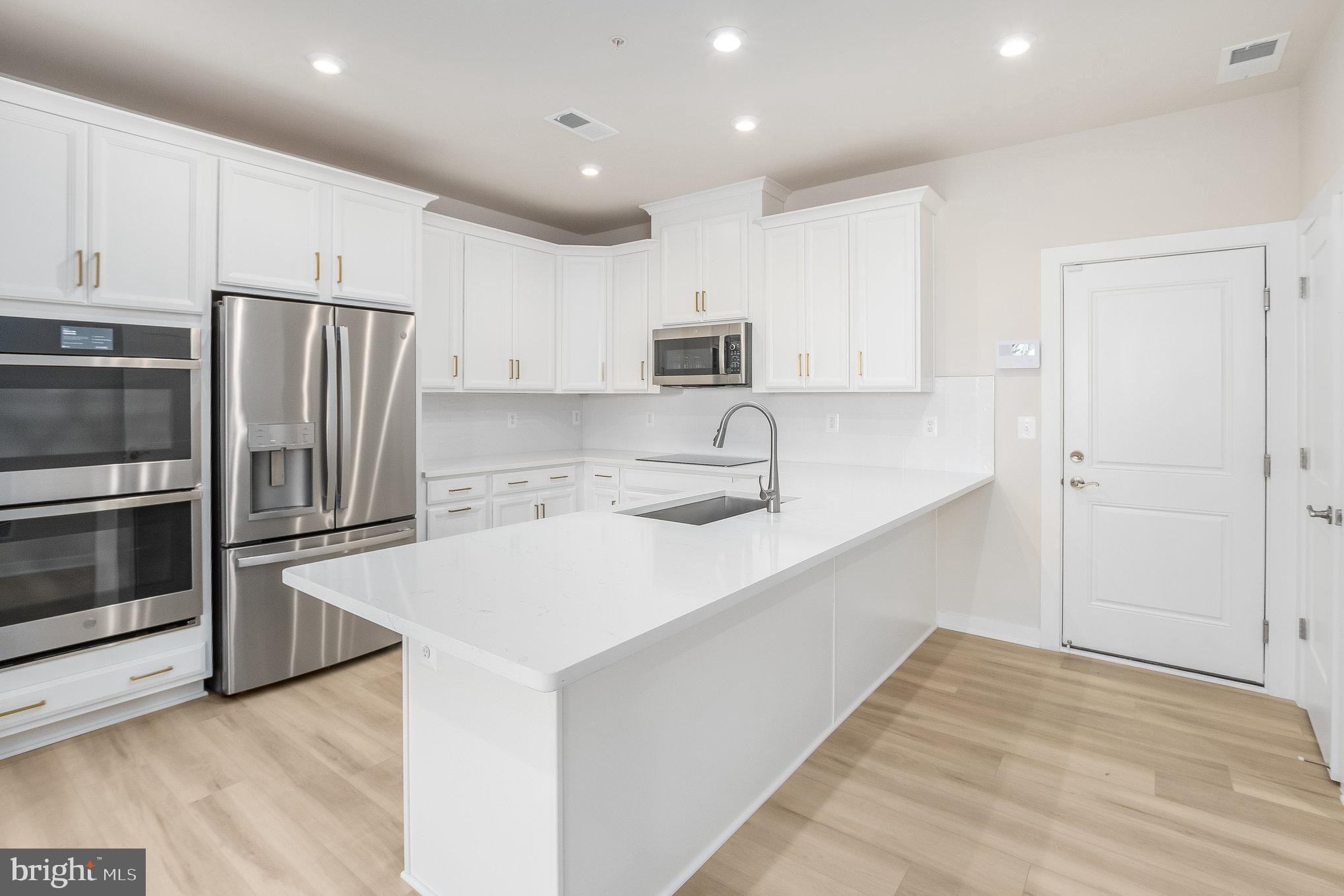 44514 Wolfhound Square Ashburn, VA 20147 - Photo 9 of 29