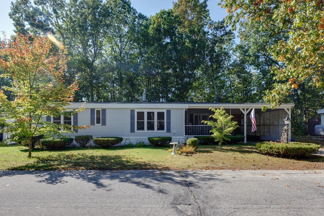 116 Riverledge Drive Goffstown, NH 03045 - Photo 2 of 40